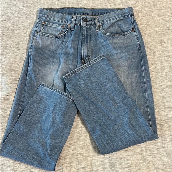 Levi's Women’s Straight Blue Jeans - Picture 1 of 4